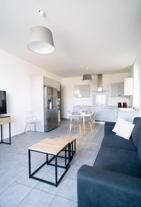 Appartement T4 Vue Mer Proche Gare Et Centre Ville 아작시오 외부 사진