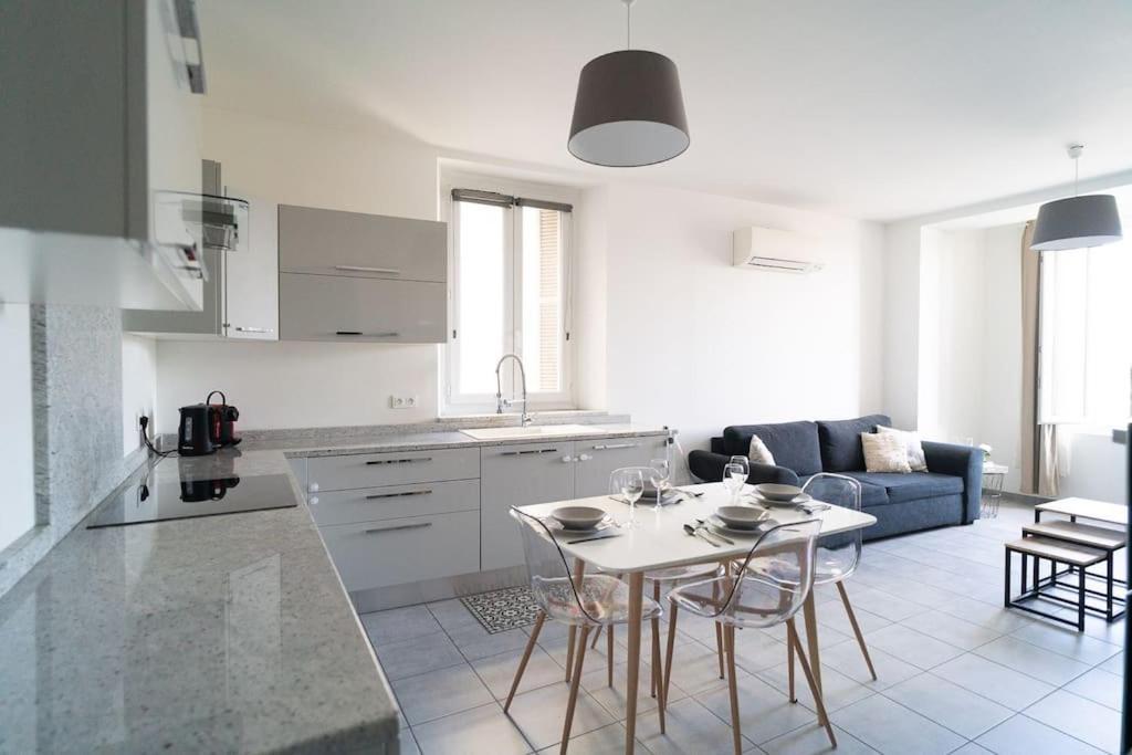 Appartement T4 Vue Mer Proche Gare Et Centre Ville 아작시오 외부 사진